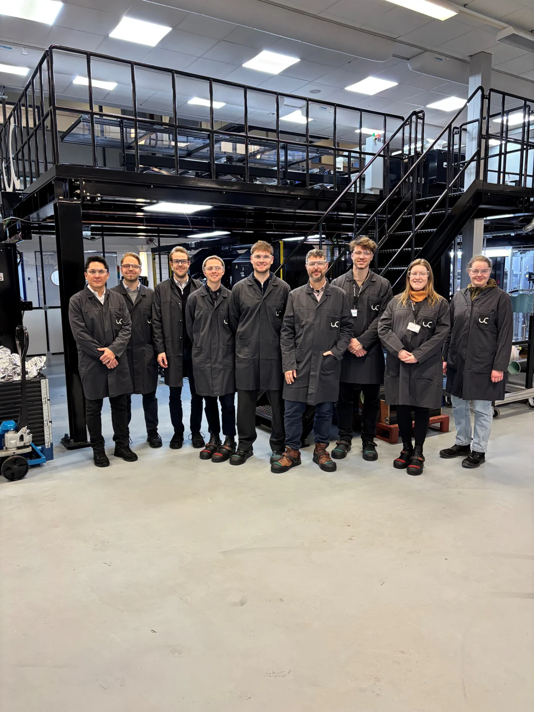 Group photo with Tom Bötticher and the Litona team.